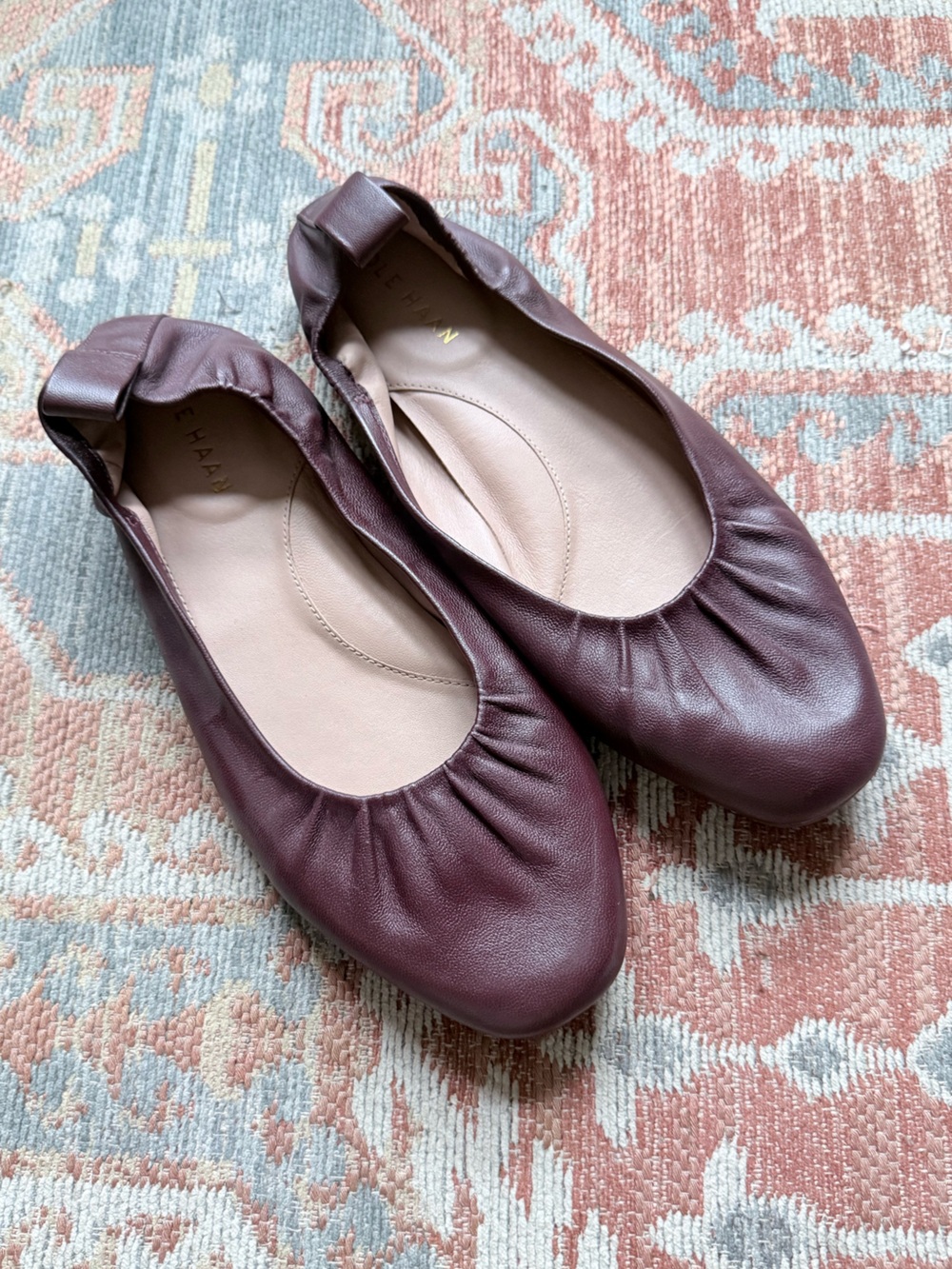 Cole Haan Scrunch Ballet Flats in Burgundy Leather